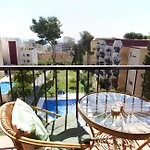 Charming Sea View Nearby Everything