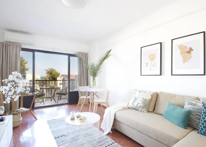 Charming Sea View Nearby Everything *