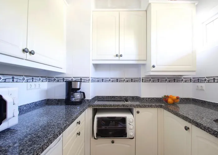 Charming Sea View Nearby Everything